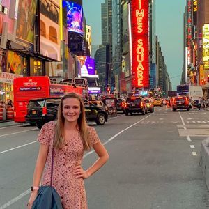 Meet your Posher, Rebecca